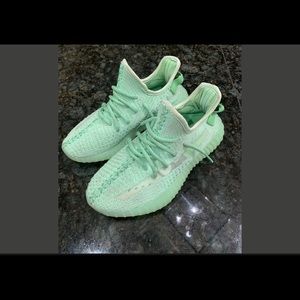 Adidas Yeezy Boost 350, size 3Y